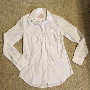 Vineyard Vines classic white shirt, size 0
